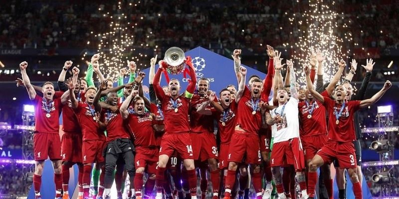 Số Cúp C1 Của Các CLB - Real Madrid Thống Trị Ngôi Vương 6 Liverpool đã từng có thời kỳ hoàng kim khi 2 mùa liên tiếp đoạt cúp C1